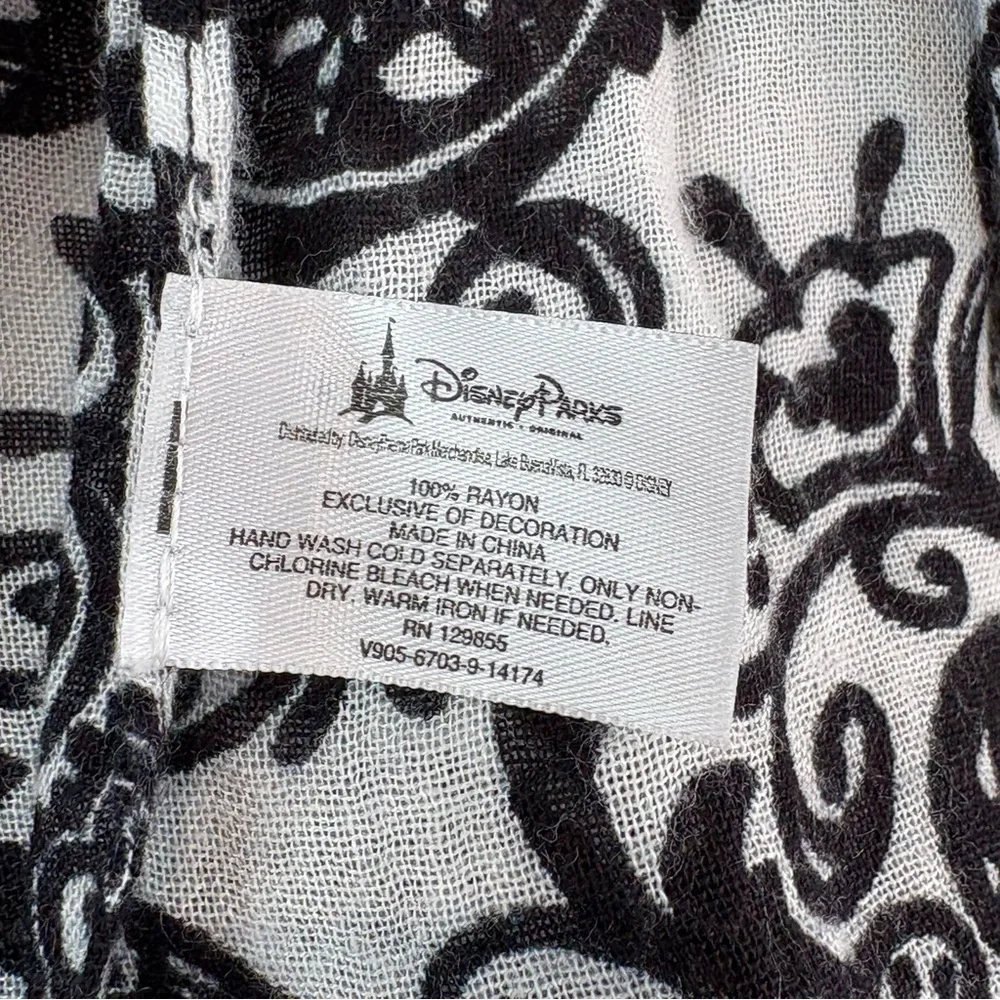 Disney Parks Mickey Mouse Scarf Black & White Tassel Fringe Very Pretty Design